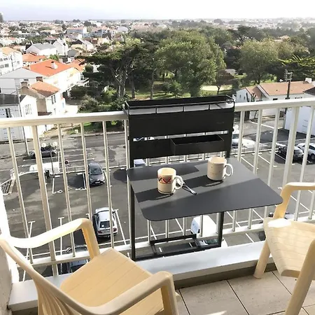 Apartment St Gilles - Acces Direct A La Grande Plage- Pour 3